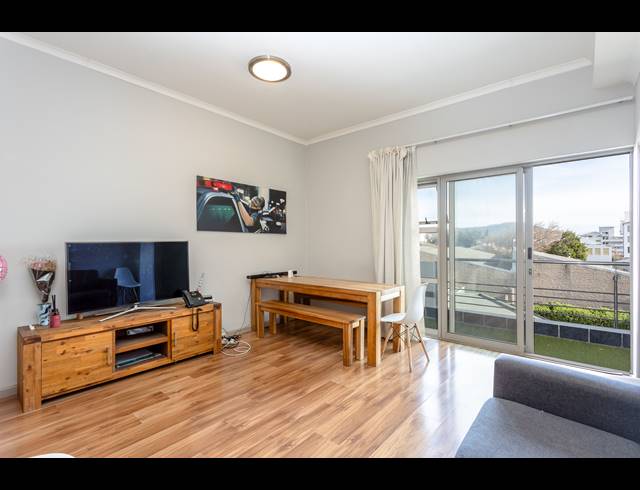 2 BEDROOM APARTMENT FOR SALE IN WOODSTOCK